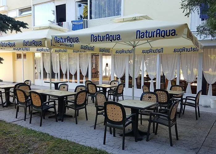 Hotel Amigo 2*